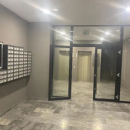 Platinium House *