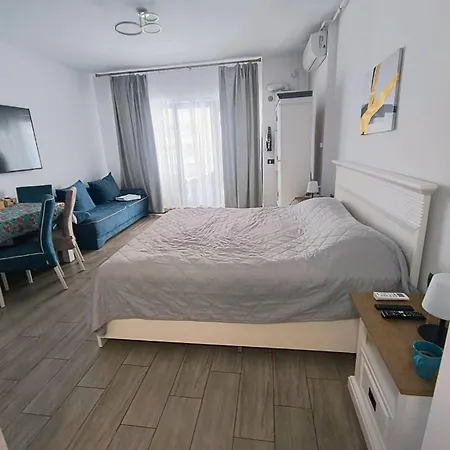 Platinium House Mamaia