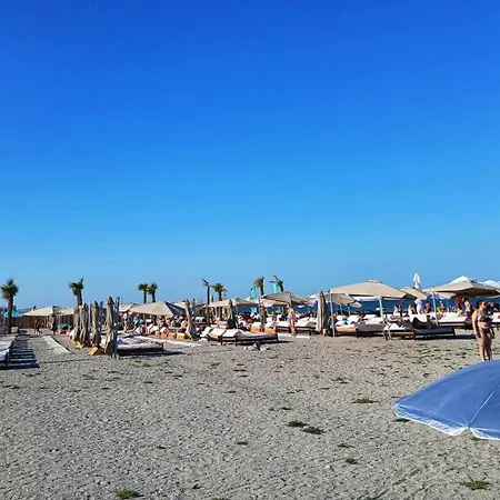 Platinium House Mamaia